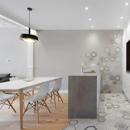 Cathedral - Luxury In Center